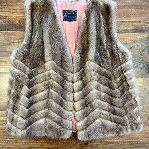 Sleeveless mink vest